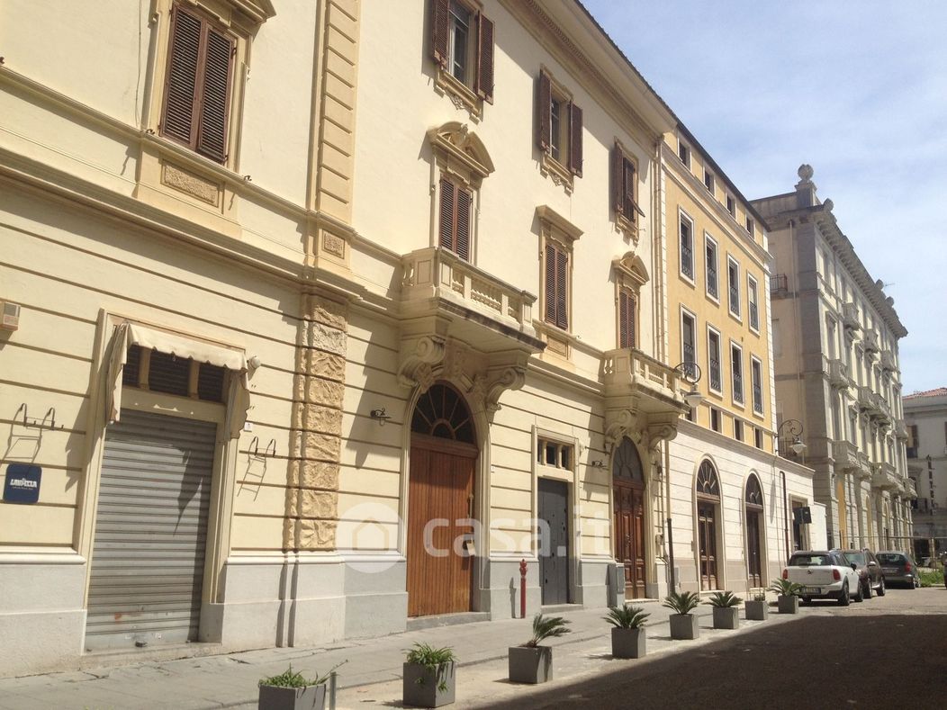 Ufficio in Vendita in Via Sassari a Cagliari