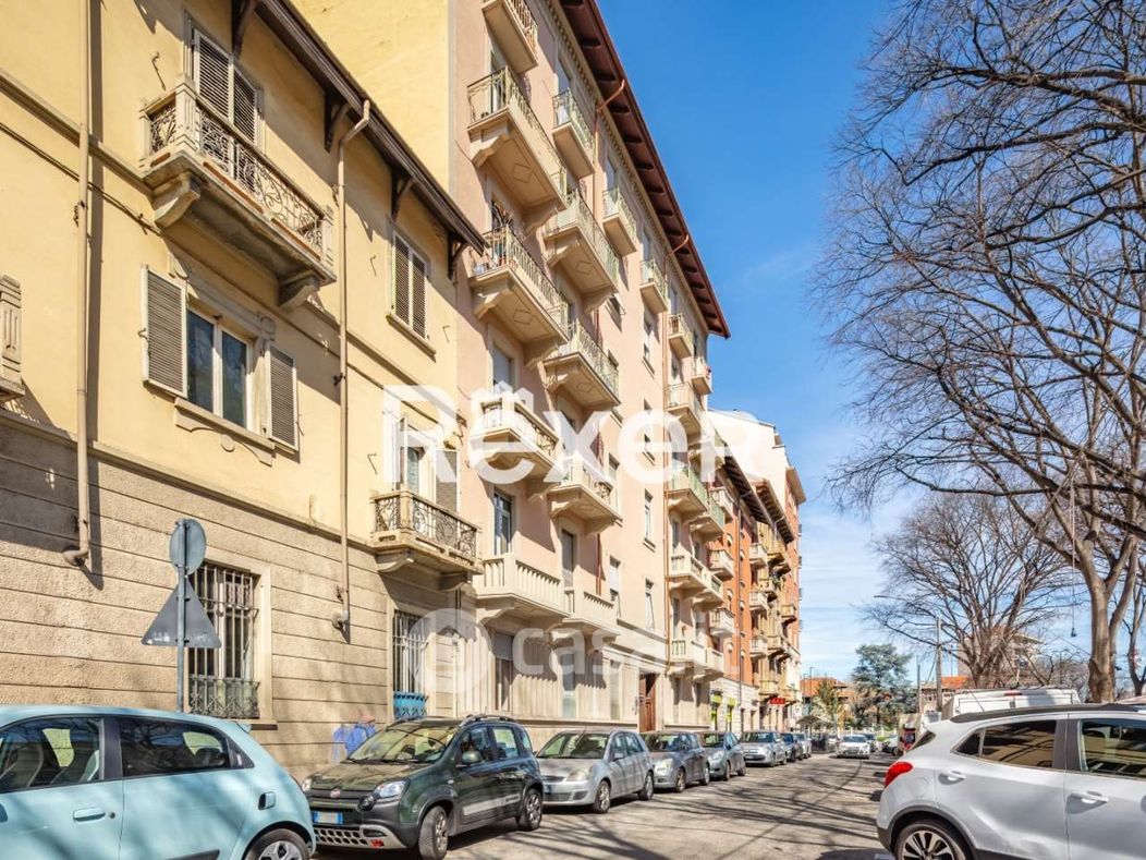 Appartamento in Vendita in Corso Svizzera 67 a Torino