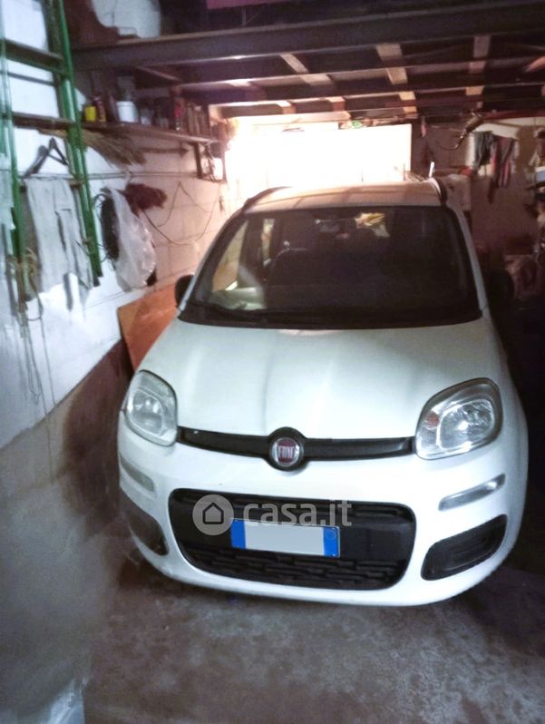 Garage/Posto auto in Vendita in Via Galileo Galilei a Sanremo