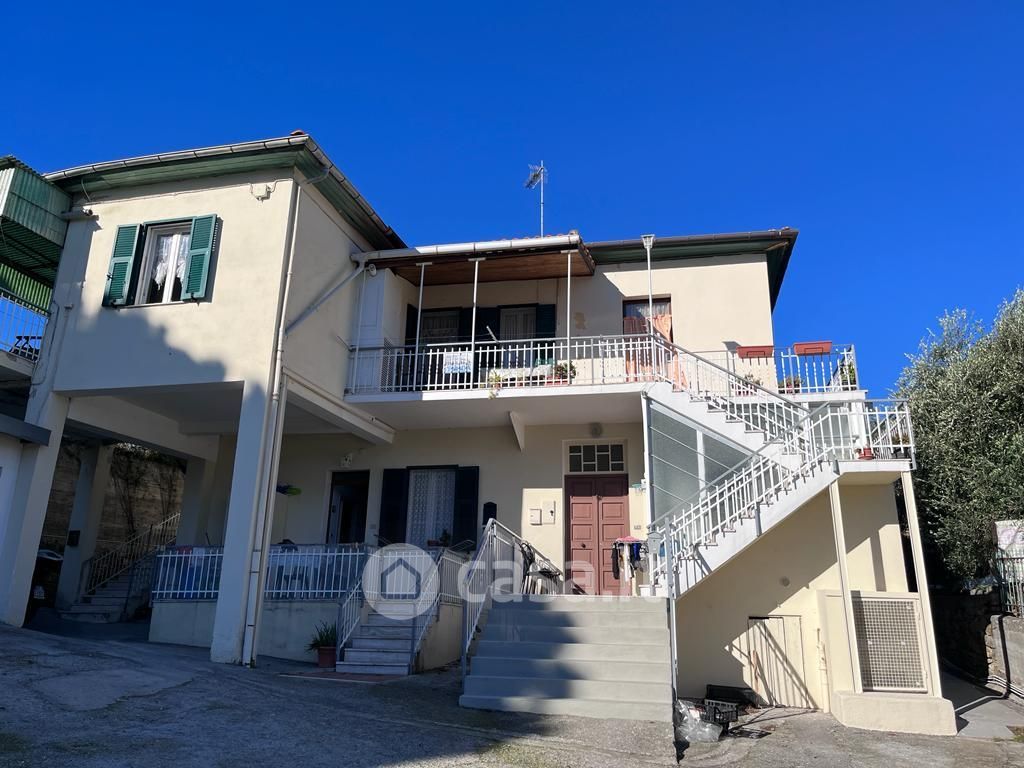 Appartamento in Vendita in Strada Armea 59 a Sanremo