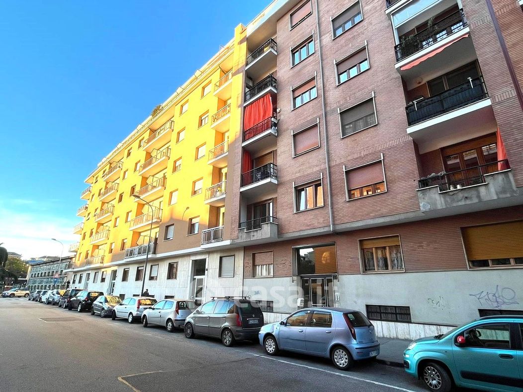Appartamento in Vendita in Via Duino 105 a Torino