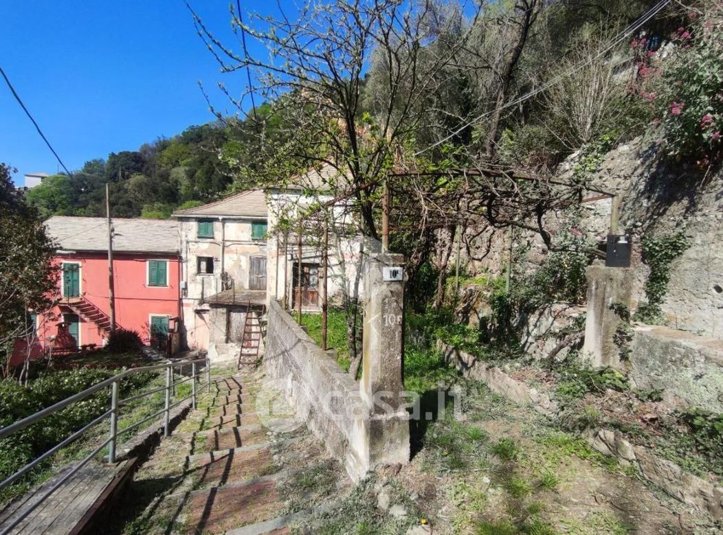 Villa in Vendita in Via Binelle a Genova