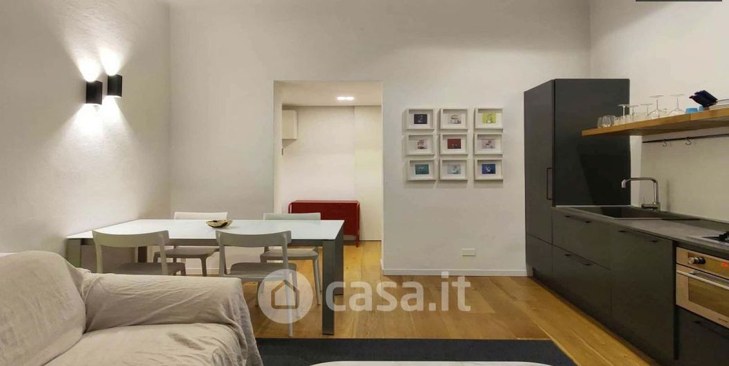 Appartamento in Affitto in Via Luigi Calamatta 12 a Milano