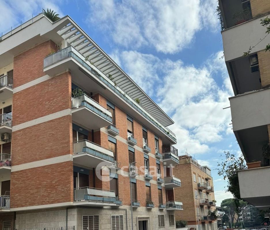 Appartamento in Affitto in Via Roccaporena a Roma