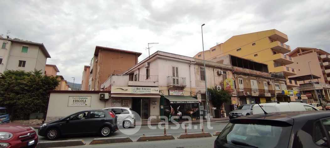 Appartamento in Vendita in Via Consolare Valeria a Messina
