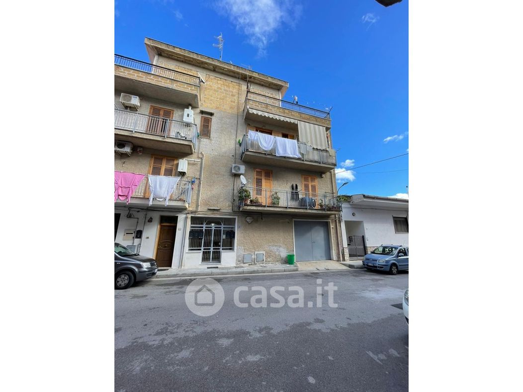 Appartamento in Vendita in Via Gaetano Donizetti a Casteldaccia
