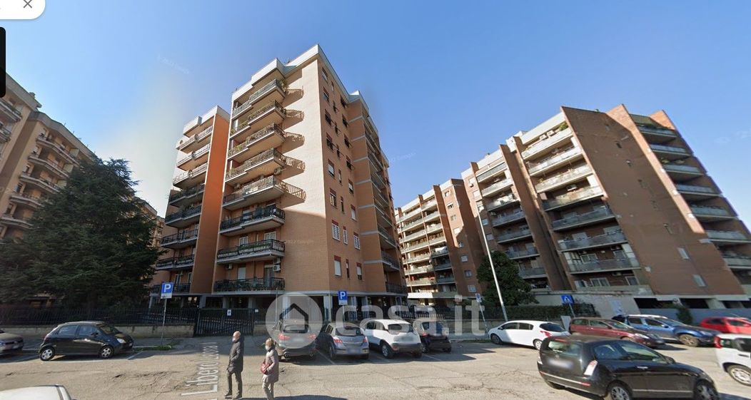 Appartamento in Vendita in Via Sirio Corbari 2 a Roma