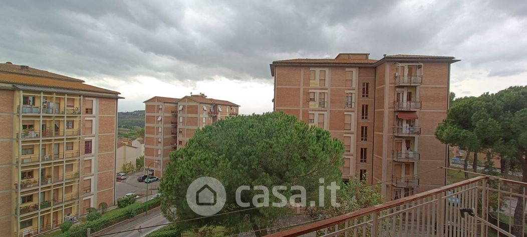 Appartamento in Affitto in Via Bernardino Perfetti a Siena