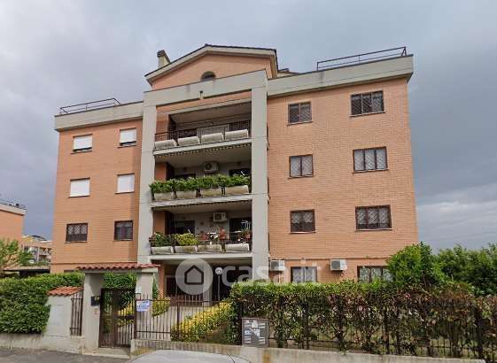 Appartamento in Vendita in Via Castiglione Messer Marino 14 a Roma