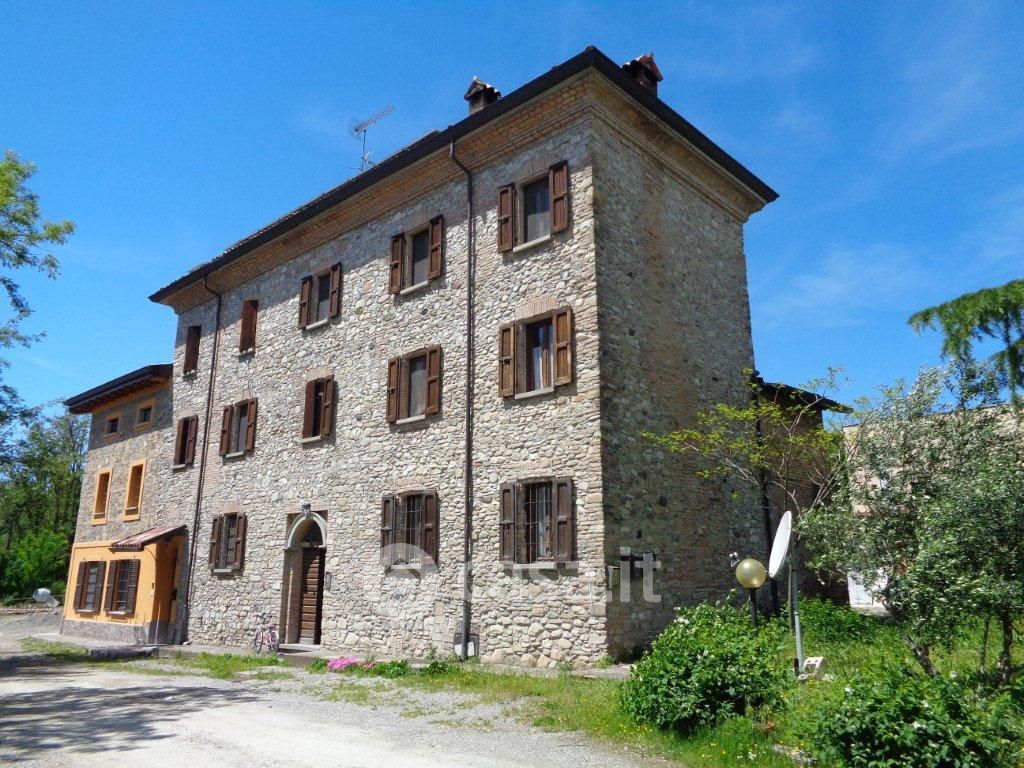 Appartamento in Vendita in Strada provinciale a Varano de' Melegari