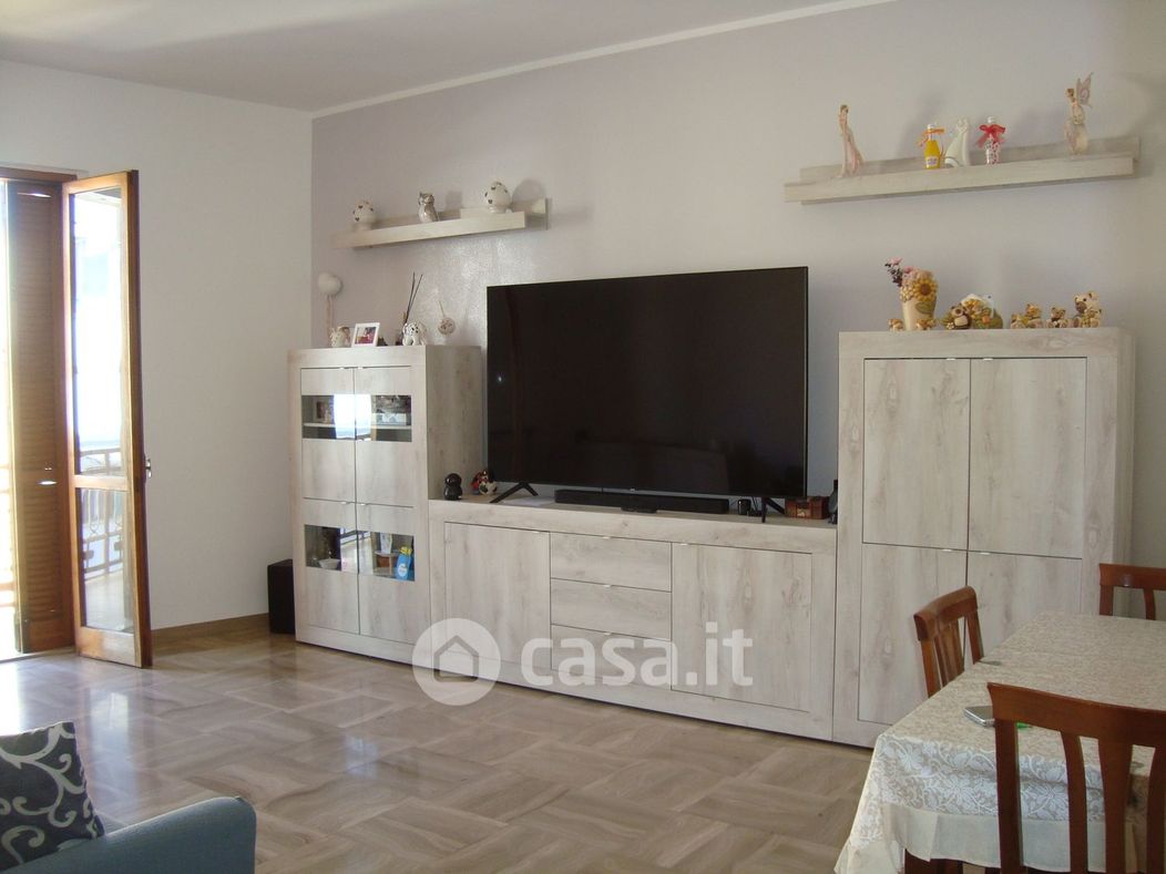Appartamento in Vendita in Via Cannelle 61 a Noicattaro