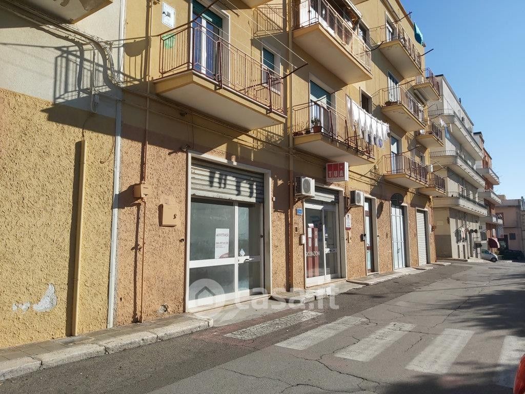 Negozio/Locale commerciale in Affitto in Via Sold. Raffaele Tinelli 16 a Noci