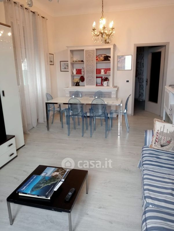 Appartamento in Affitto in Via Aurelia 260 a Camogli