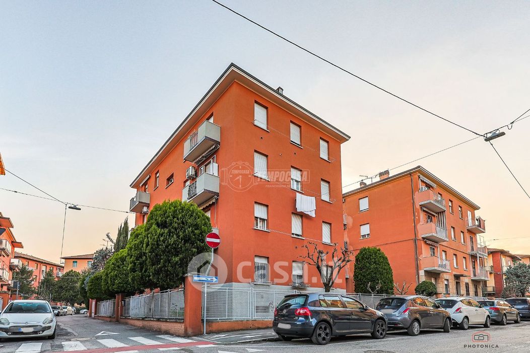 Appartamento in Vendita in Via Arnaldo da Brescia 4 a Bologna