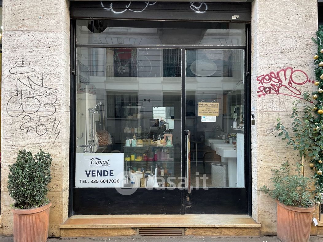 Negozio/Locale commerciale in Vendita in Via Ciro Menotti 35 a Milano