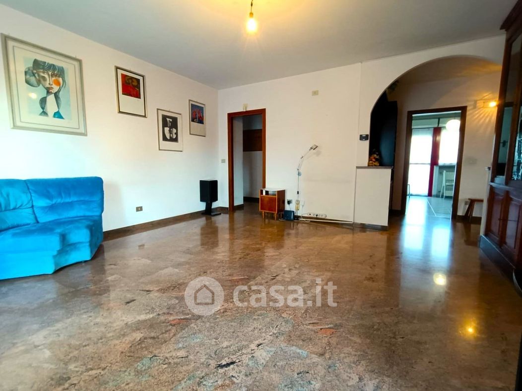 Appartamento in Vendita in Via Villarbasse 32 a Torino