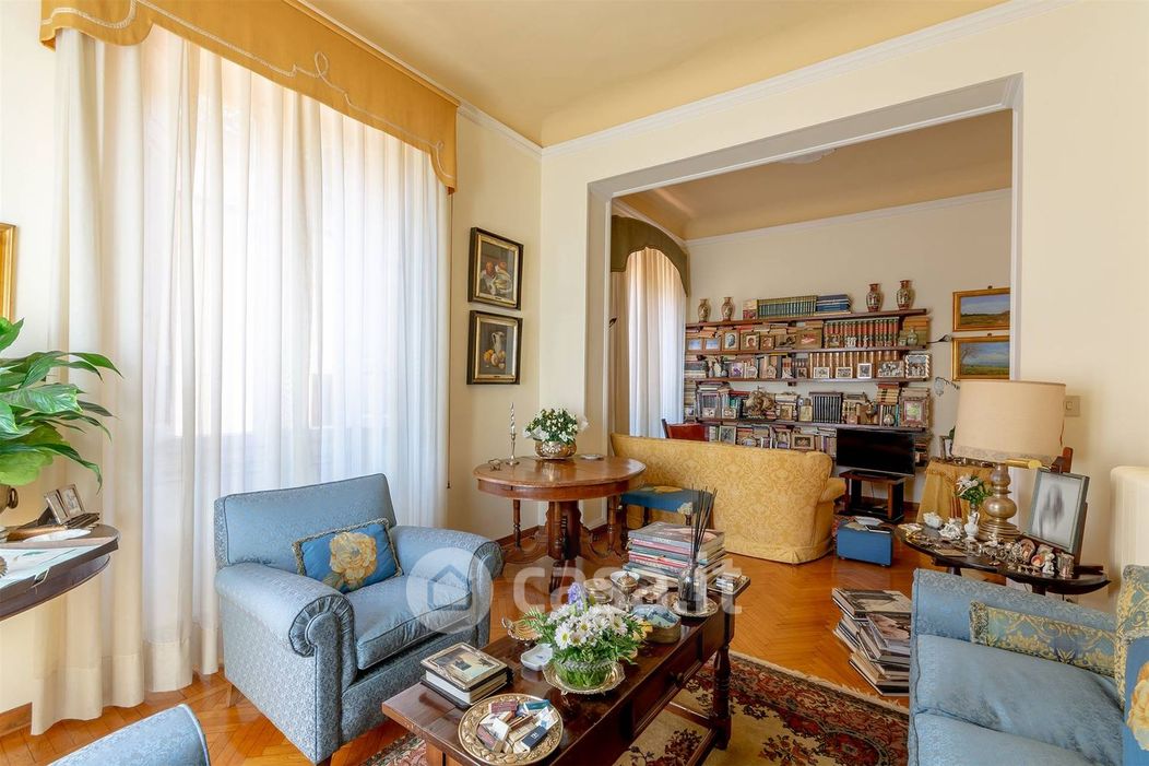 Appartamento in Vendita in Via Benedetto Varchi a Firenze