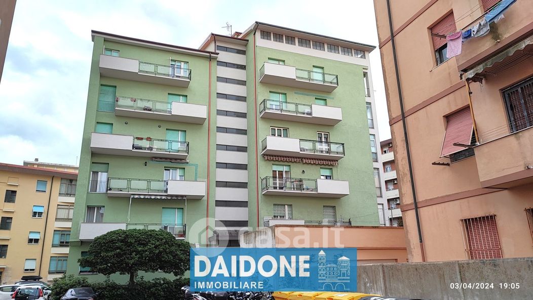 Appartamento in Vendita in Viale Ugo Foscolo 40 a Livorno