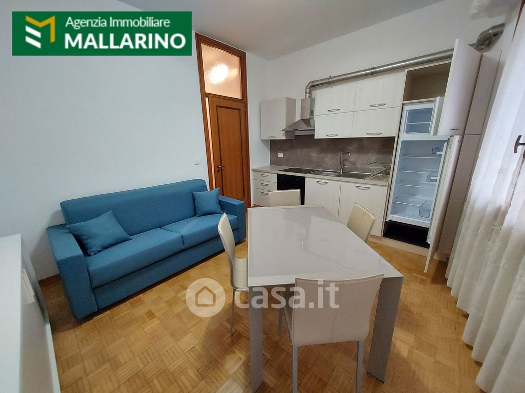 Appartamento in Affitto in Via Caviglia 9 a Finale Ligure