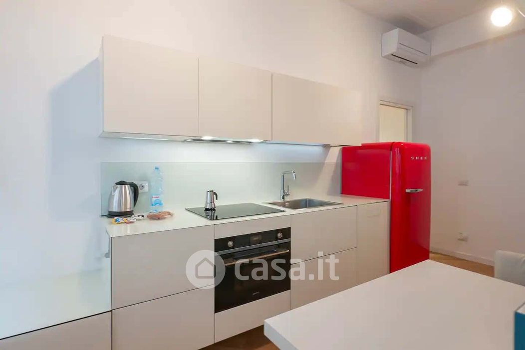 Appartamento in Affitto in Via Gustavo Fara 1 a Milano
