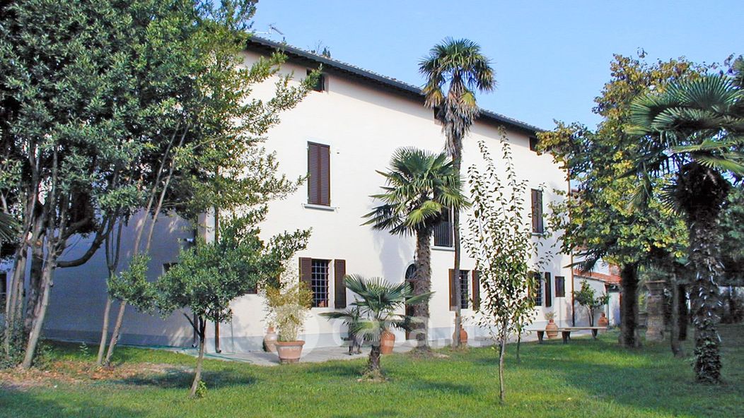 Villa in Vendita in a Cascina