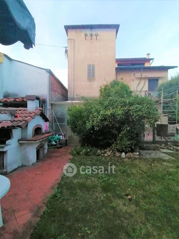 Appartamento in Vendita in Via Romana 96 a Lucca