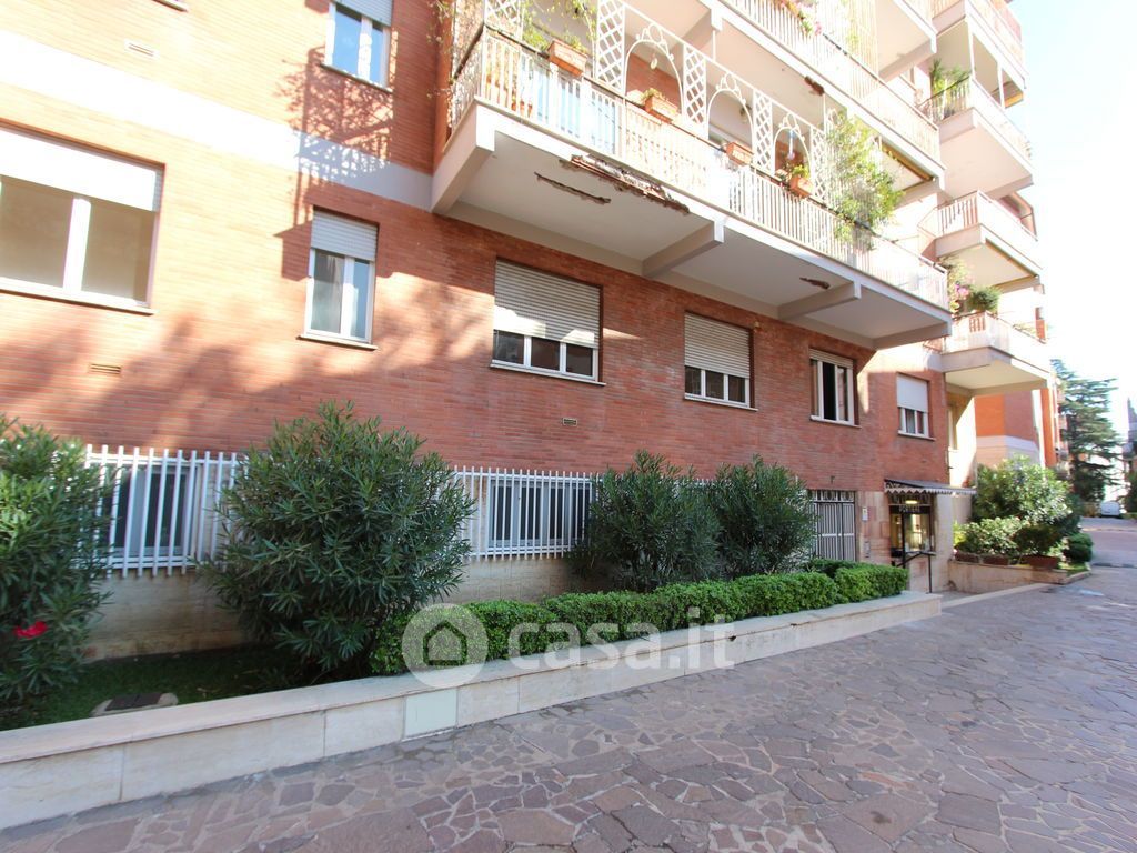 Appartamento in Vendita in Via Cesare Ferrero di Cambiano 82 a Roma