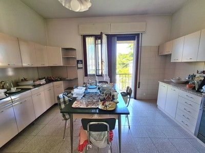 Casa Bi/Trifamiliare in Vendita in Via Libia a Padova