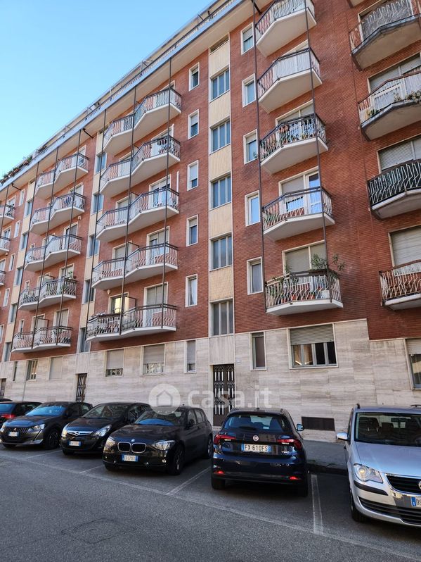 Appartamento in Vendita in Via Duino 174 a Torino