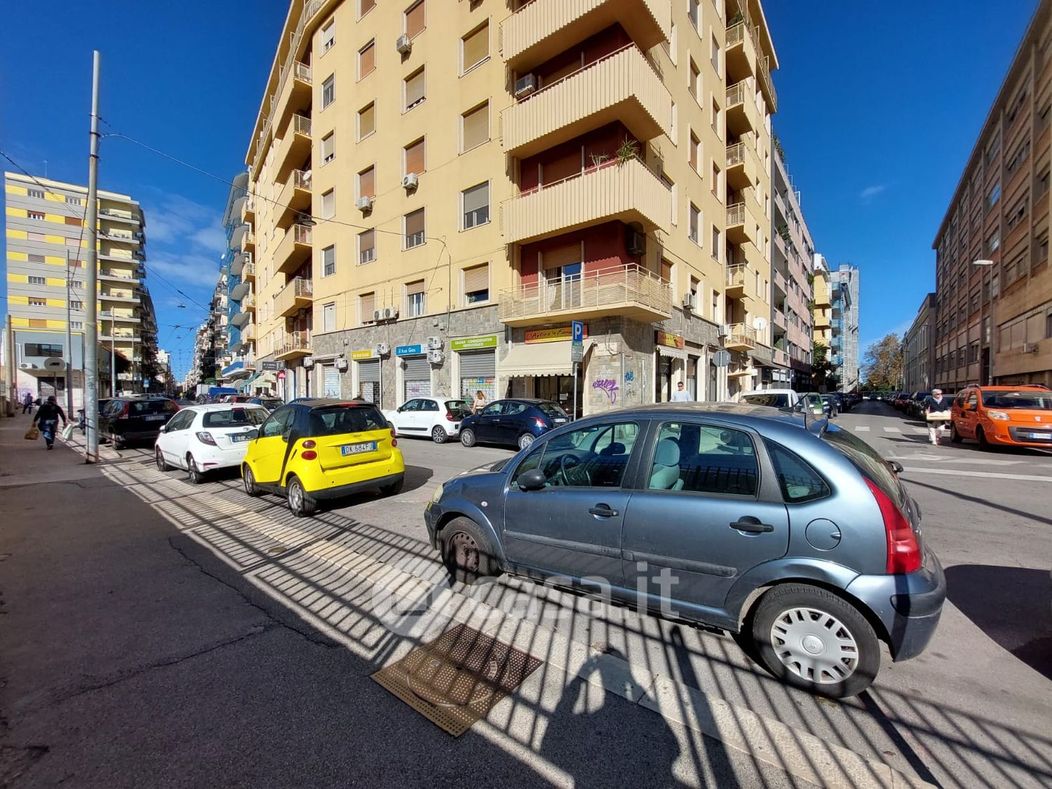 Appartamento in Vendita in Via Fratelli Rosselli a Bari