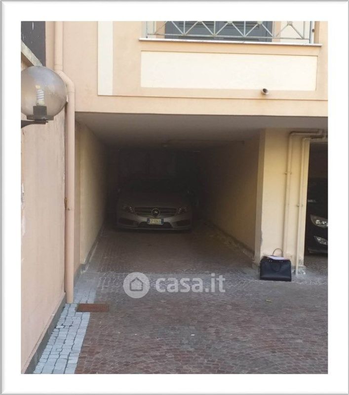 Garage/Posto auto in Vendita in Via Flavio Gioia 1 a Giugliano in Campania