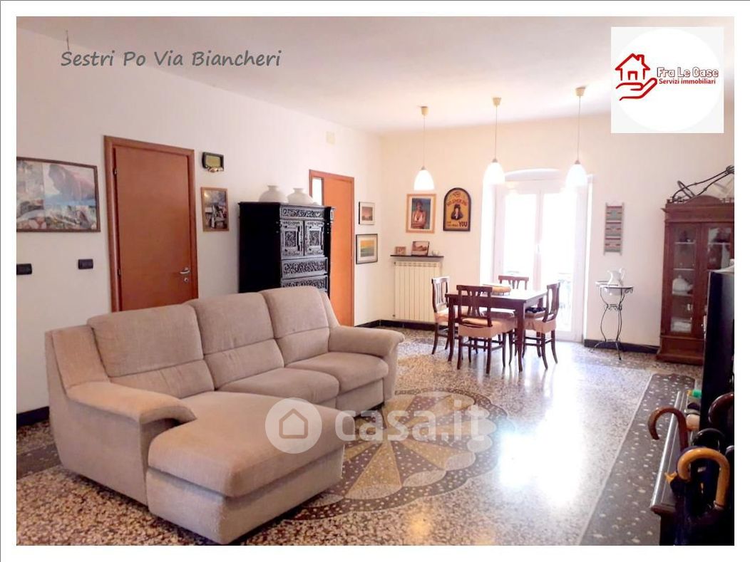 Appartamento in Vendita in Via Giuseppe Biancheri a Genova