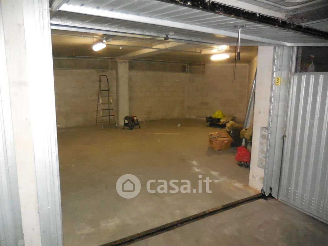 Garage/Posto auto in Vendita in Viale Lombardia a Cinisello Balsamo