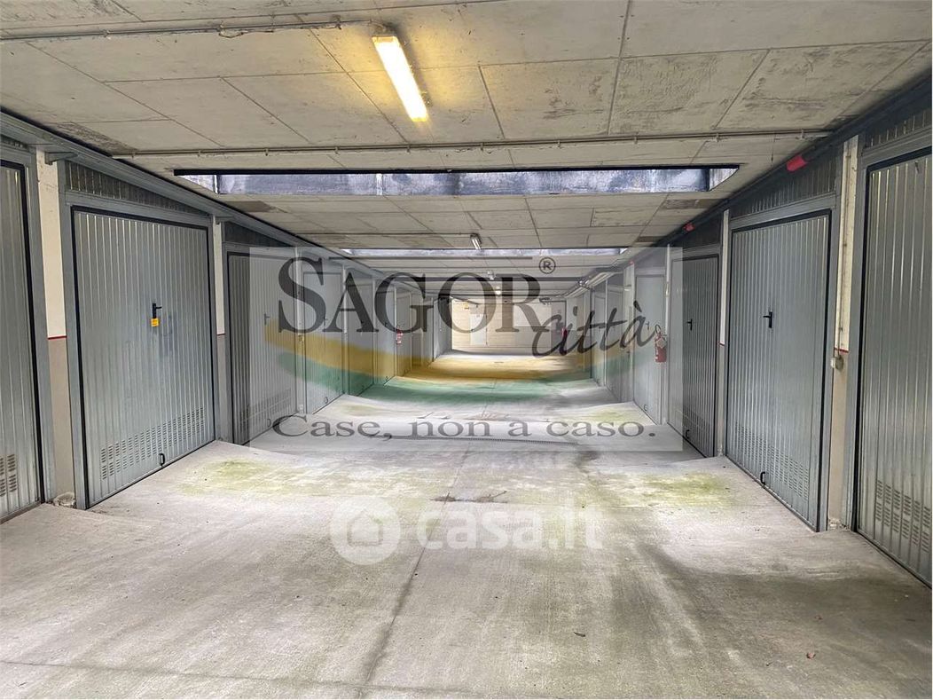 Garage/Posto auto in Vendita in Via Nazionale 24 a Pinerolo