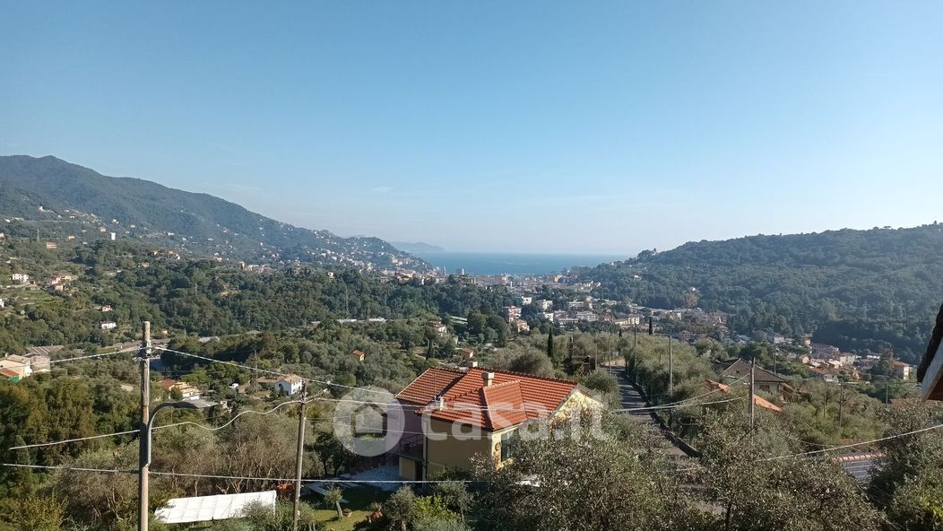 Villa in Vendita in Via Savagna a Rapallo