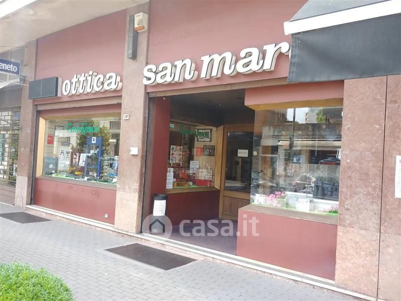Negozio/Locale commerciale in Vendita in Via Nicolò Tommaseo a Pordenone