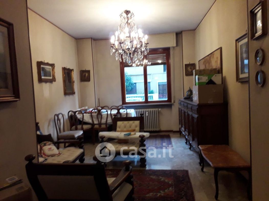 Appartamento in Vendita in Via Goffredo Mameli a Novara