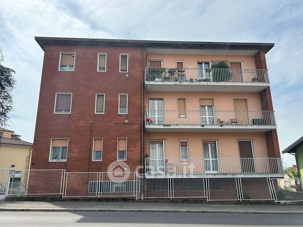 Appartamento in Vendita in Viale Cremona a Pavia