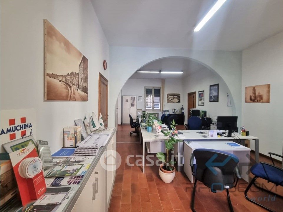 Ufficio in Vendita in Via della Foglia a Pisa