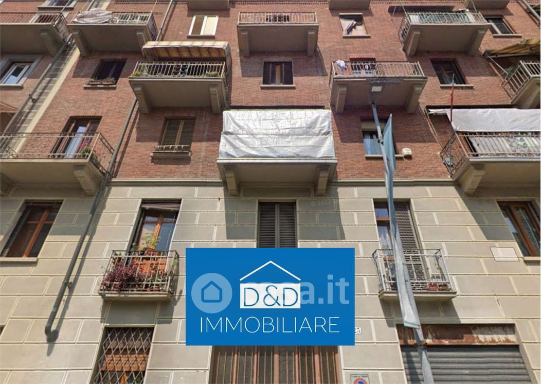 Appartamento in Vendita in Via Crescentino 23 a Torino