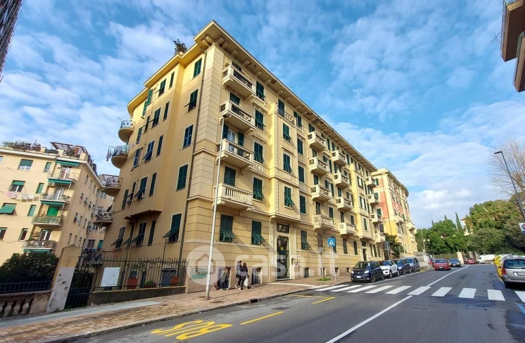 Appartamento in Vendita in Via Monte Zovetto a Genova