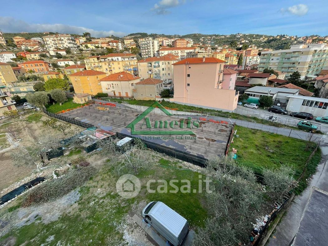 Terreno edificabile in Vendita in Via Argine Sinistro Goffredo Alterisio a Imperia