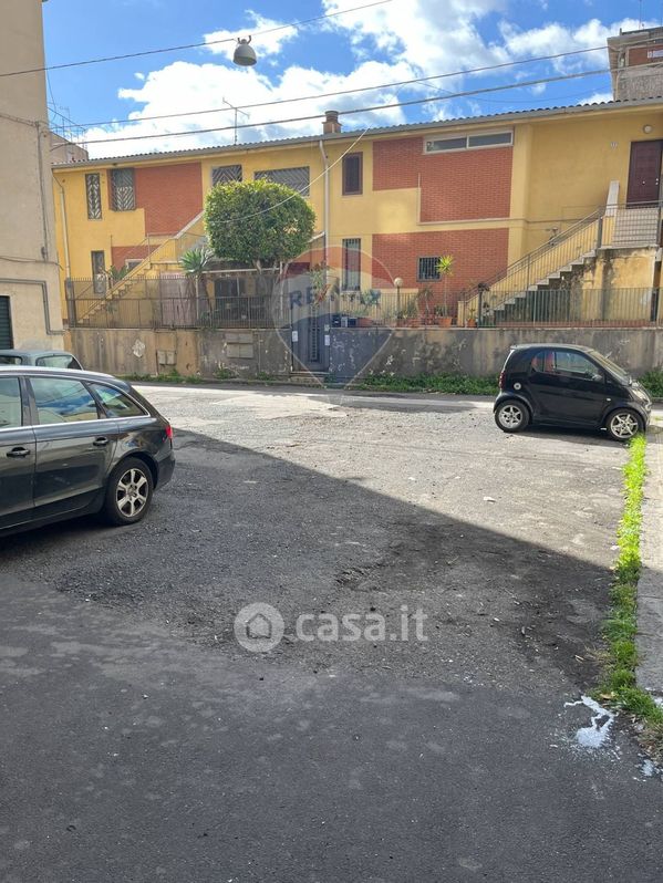 Garage/Posto auto in Vendita in Via Divisione Julia a Catania