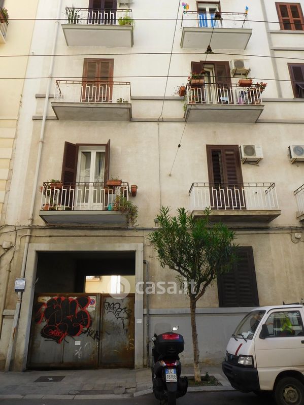 Negozio/Locale commerciale in Vendita in Corso Sidney Sonnino 154 a Bari