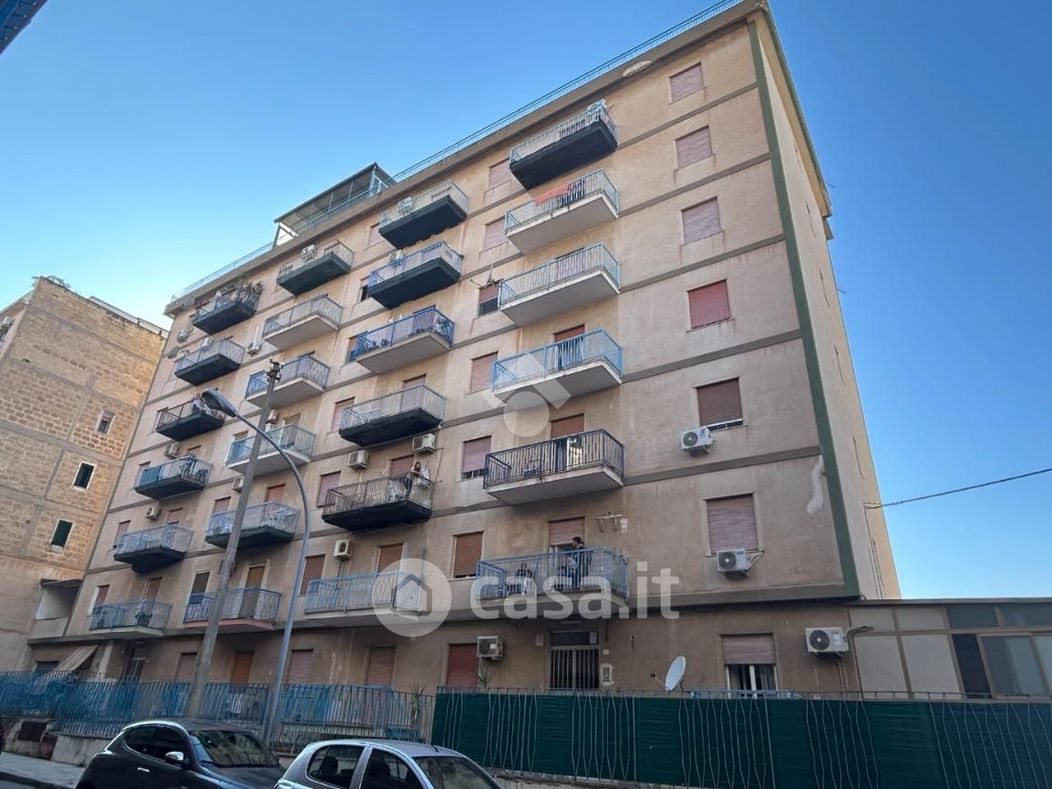 Appartamento in Vendita in Palermo, Via fratelli campo - Corso Dei Mille 7 a Palermo