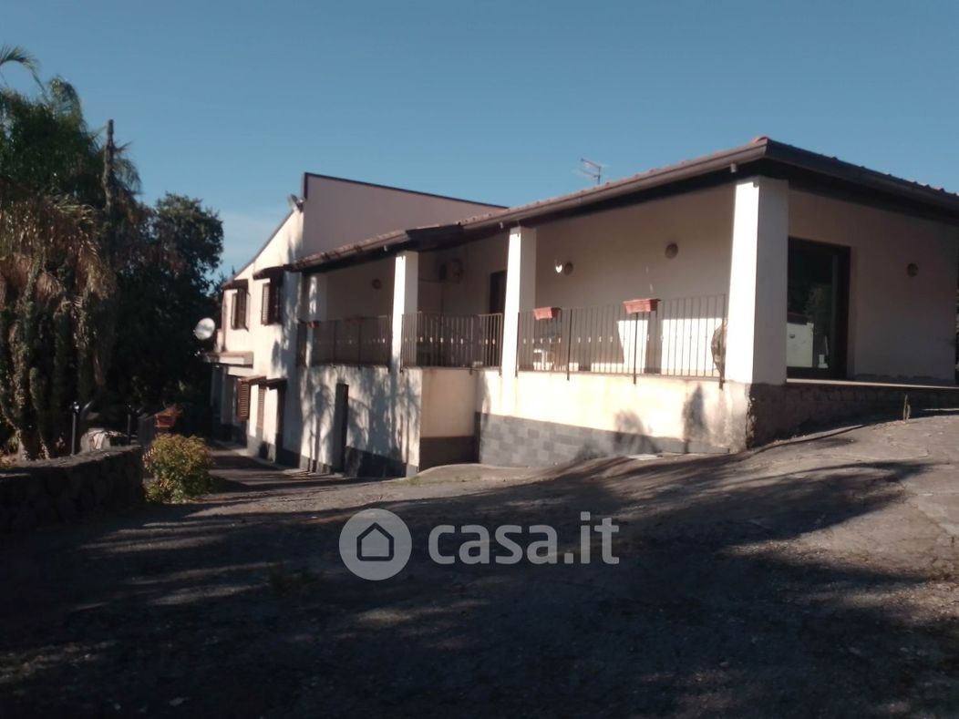 Villa in Vendita in Via Fonderia a Belpasso