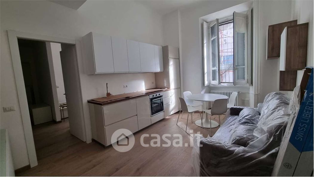 Appartamento in Affitto in Via Costanza 19 a Milano