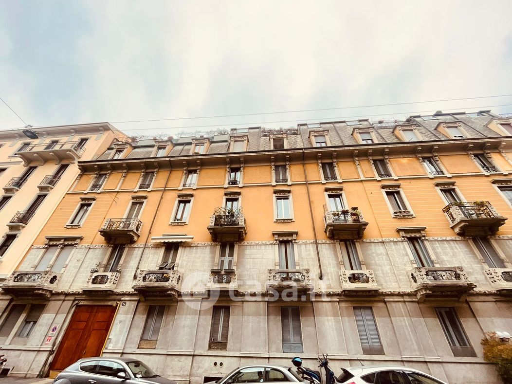 Appartamento in Affitto in Via Lodovico Castelvetro 14 a Milano