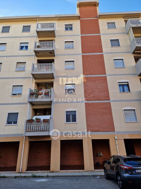 Appartamento in Vendita in Via Palmi a Reggio Calabria
