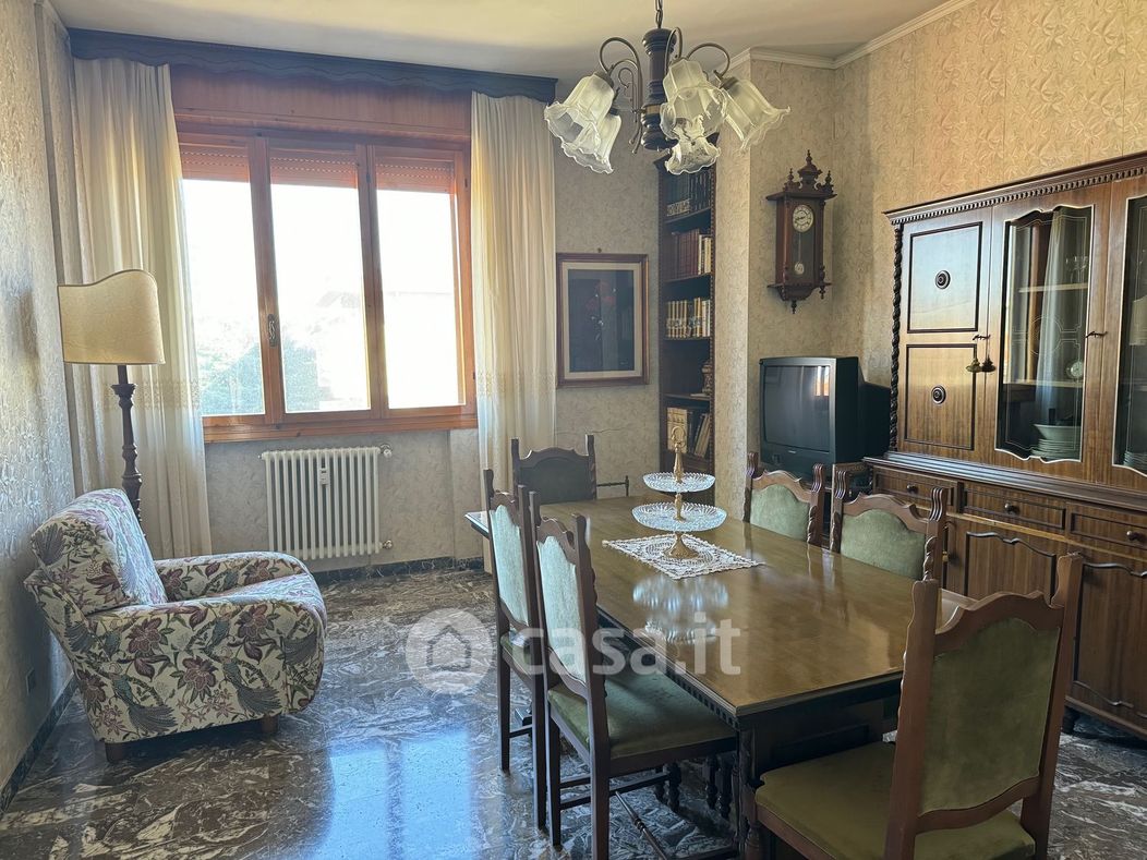 Appartamento in Vendita in Via Duccio di Buoninsegna a Firenze